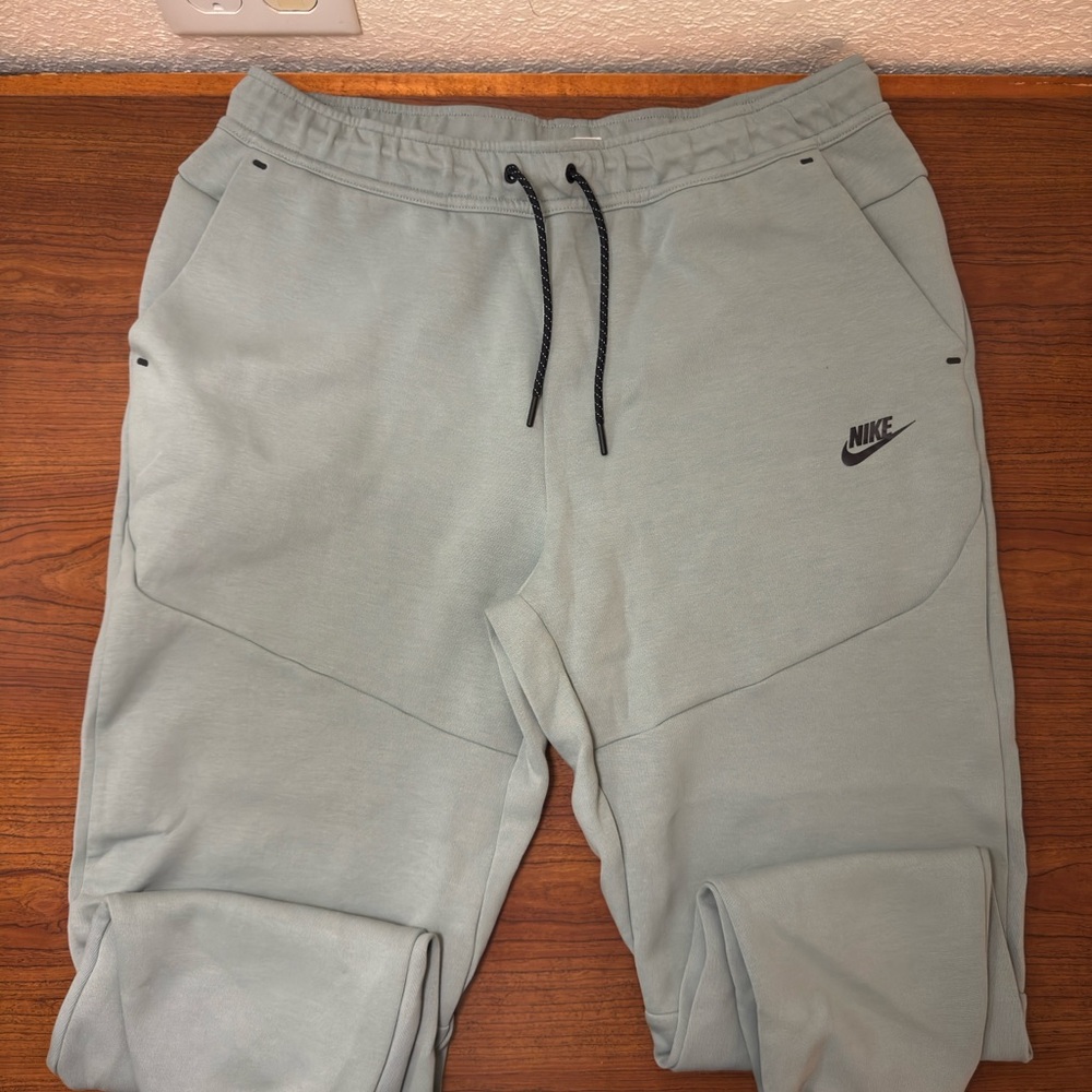 Nike Tech Fleece Joggers Sweatpants Mica Green Slim Fit Taper Leg CU4495-330 XL - Picture 5 of 8